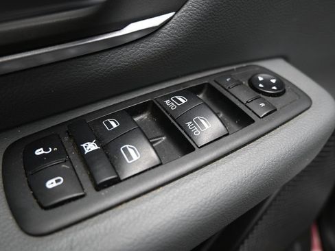 Used 2020 RAM 1500 Big Horn AWD/4WD image 11