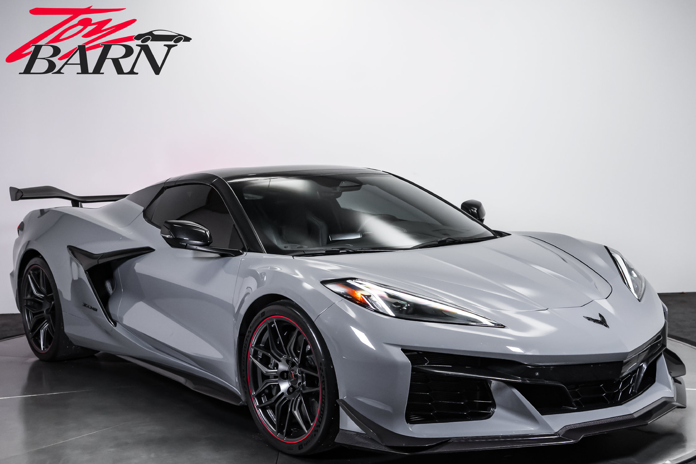 Used 2025 Chevrolet Corvette Z06 w/ Z07 Performance Package RWD image 15