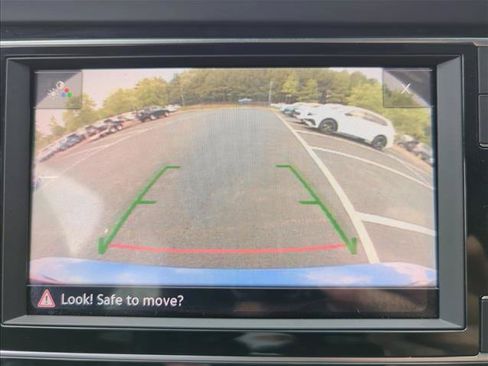 Used 2023 Volkswagen Jetta SE w/ Panoramic Sunroof Package FWD image 14