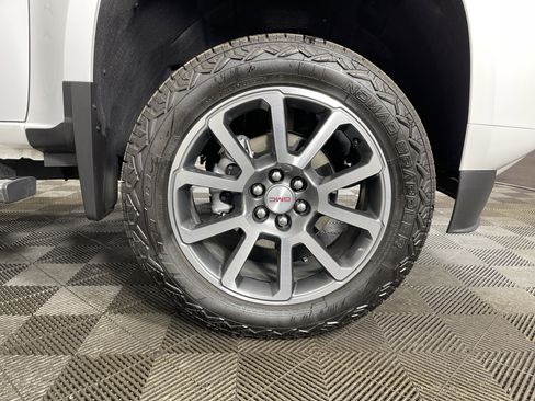 Used 2021 GMC Canyon Denali image 10