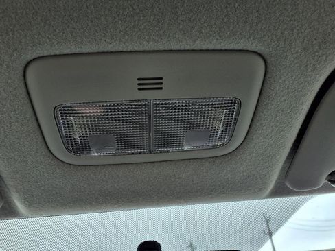Used 2013 Toyota Corolla L FWD image 27