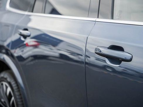 New 2026 Volvo XC90 T8 Plus w/ Protection Package Premier image 16