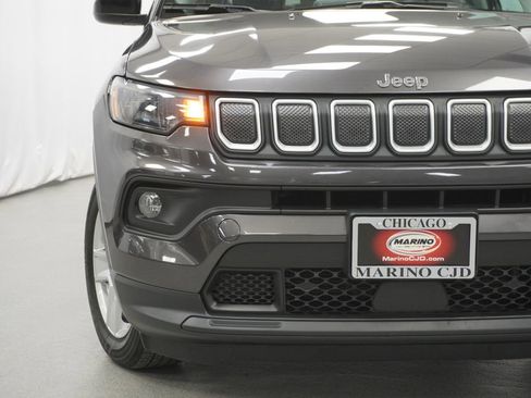 Certified 2022 Jeep Compass Latitude image 6