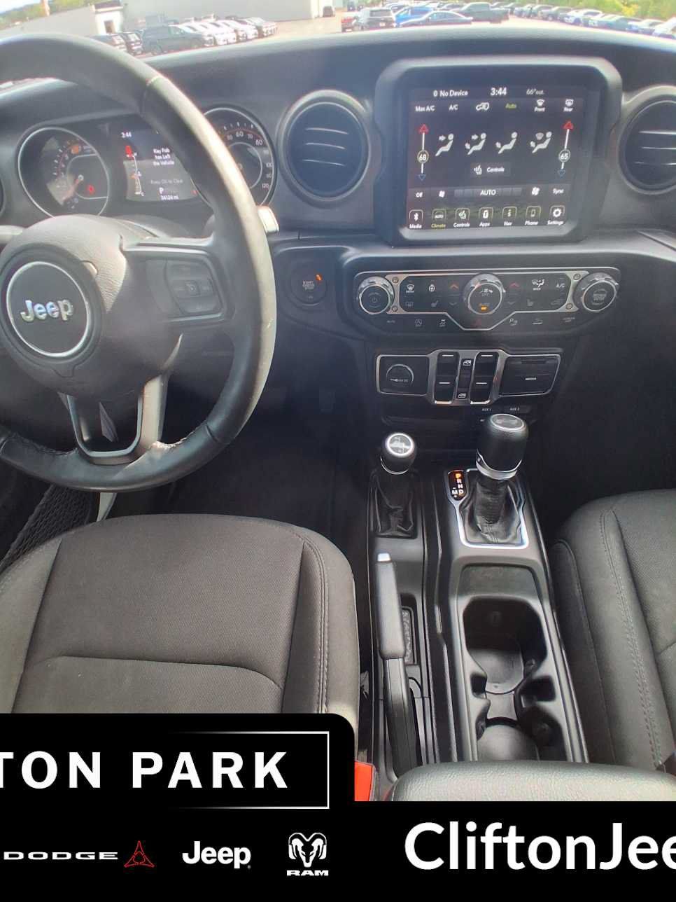 Used 2022 Jeep Wrangler Unlimited Sport AWD/4WD image 19