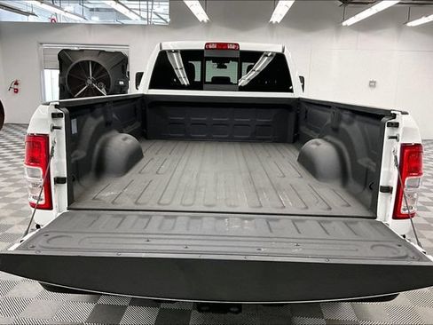 Used 2024 RAM 2500 Tradesman AWD/4WD image 31