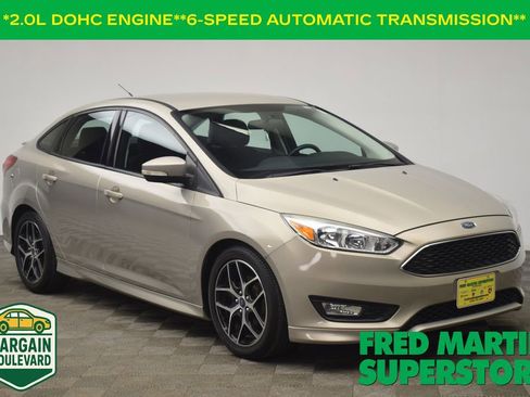 Used 2016 Ford Focus SE w/ SE Sport Package image 1