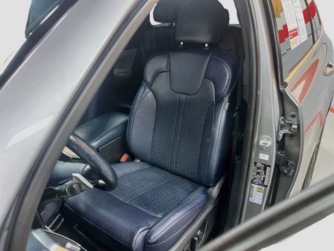 Used 2022 Kia Sorento SX Prestige w/ Panoramic Sunroof Package AWD/4WD image 20