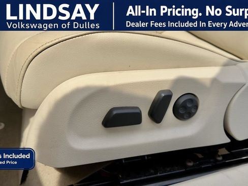 Used 2014 Volkswagen Eos Executive FWD image 23