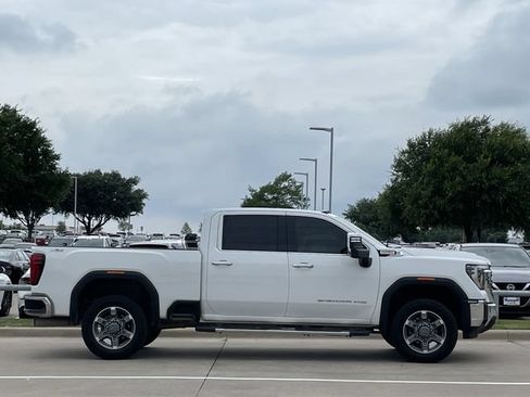 Used 2025 GMC Sierra 2500 SLT w/ SLT Convenience Package AWD/4WD image 3