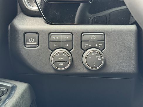 New 2026 Chevrolet Silverado 1500 LT w/ Z71 Off-Road Package image 26