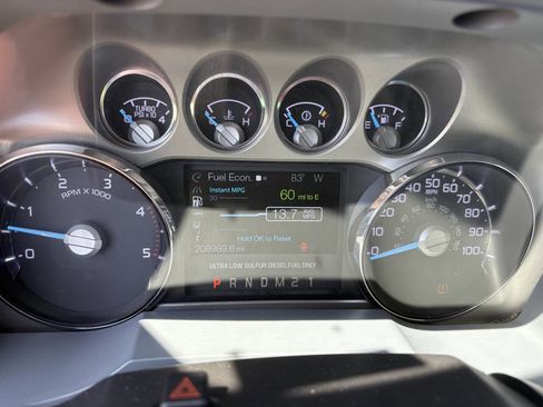 Used 2011 Ford F250 XLT w/ XLT Premium Pkg image 25