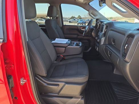 Used 2022 Chevrolet Silverado 1500 Custom w/ LPO, Dark Essentials Package AWD/4WD image 20
