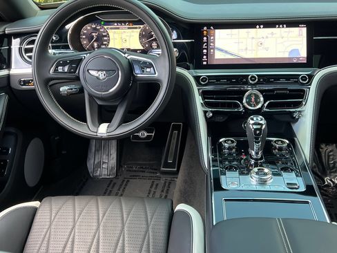 Used 2023 Bentley Flying Spur W12 AWD/4WD image 4