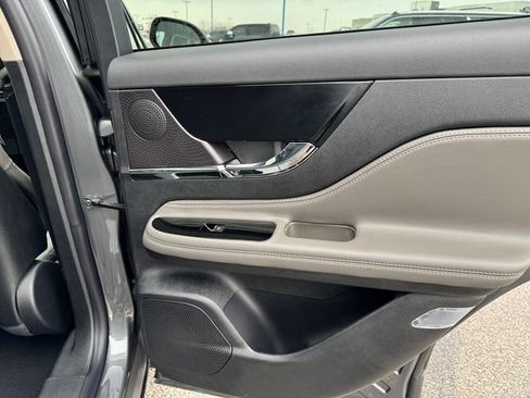 New 2026 Lincoln Corsair Premiere image 11