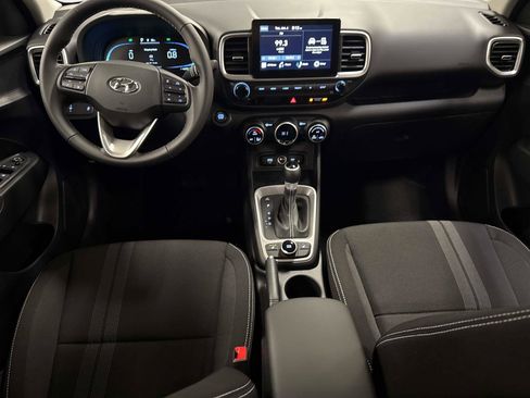 New 2026 Hyundai Venue SEL image 17