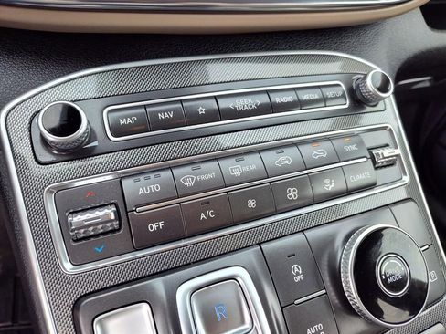 Used 2023 Hyundai Santa Fe SEL image 23