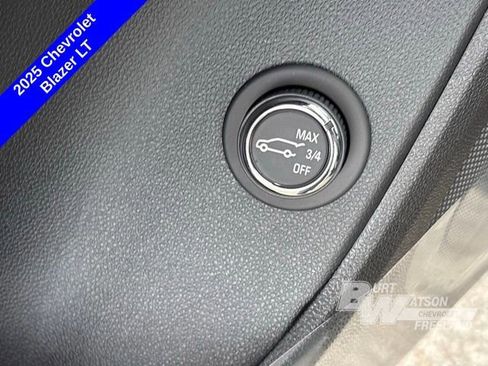 New 2025 Chevrolet Blazer LT w/ Convenience Package image 12