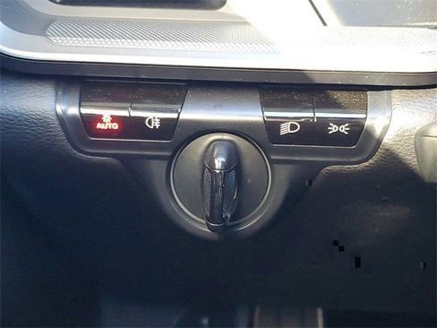 Certified 2021 Porsche 911 Carrera image 31