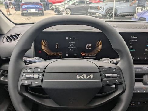 New 2026 Kia K4 FWD image 28