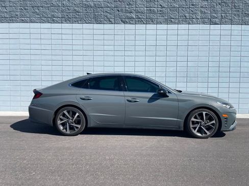 Used 2023 Hyundai Sonata SEL Plus w/ Cargo Package image 2