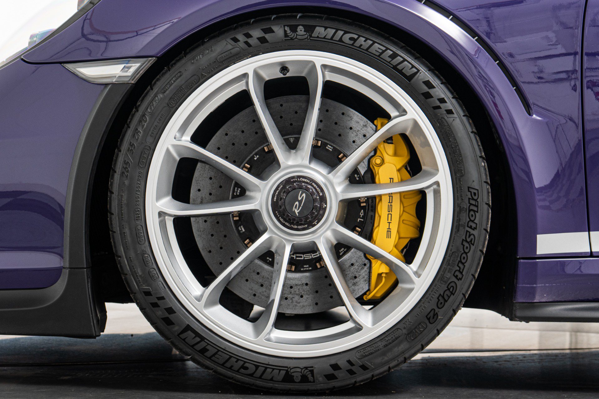 Used 2016 Porsche 911 GT3 RS RWD image 11