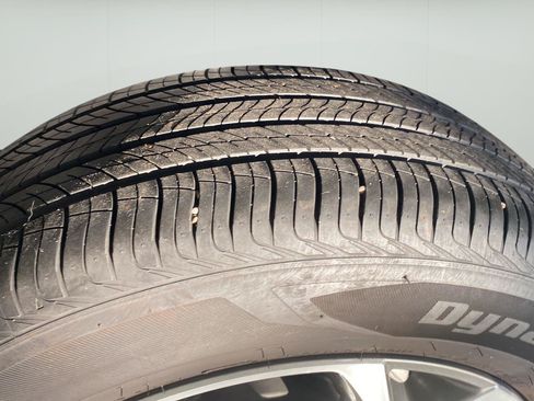 Used 2024 Chevrolet Trax LT w/ Driver Confidence Package FWD image 9