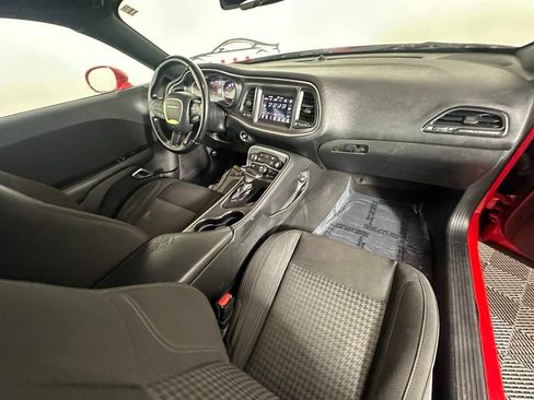 Used 2020 Dodge Challenger SXT RWD image 20