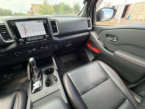 Used 2023 Nissan Frontier PRO-4X AWD/4WD image 13
