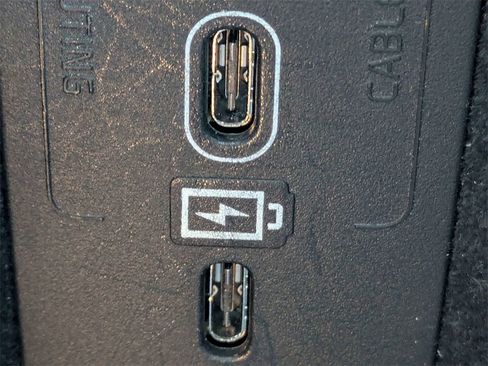 Certified 2023 Volvo XC60 B5 Ultimate w/ Protection Package Premier image 26