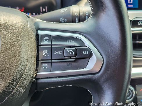 Used 2022 Jeep Compass High Altitude AWD/4WD image 17