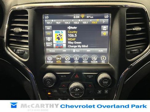 Used 2018 Jeep Grand Cherokee Limited AWD/4WD image 22