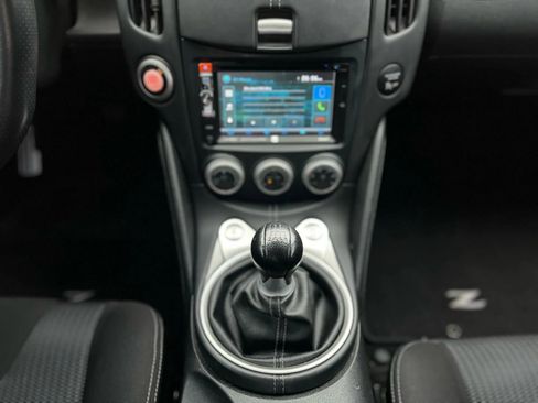 Used 2013 Nissan 370Z Touring w/ Sport Pkg image 14