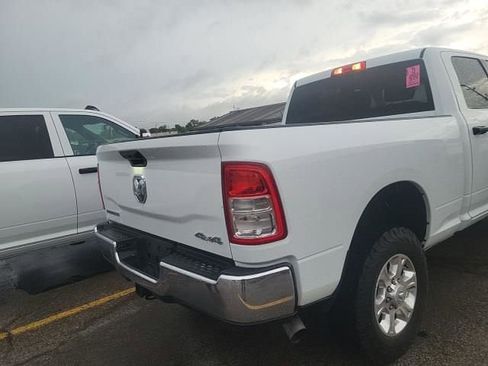 Used 2023 RAM 2500 Big Horn w/ Cold Weather Group AWD/4WD image 4