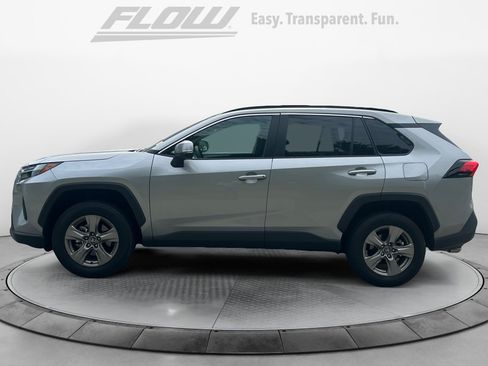 Used 2025 Toyota RAV4 XLE w/ Convenience Package AWD/4WD image 5