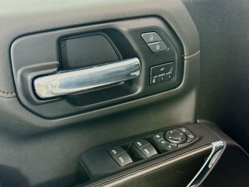 Used 2023 GMC Sierra 2500 AT4 w/ AT4 Preferred Package AWD/4WD image 20
