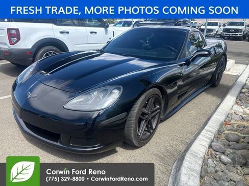 Used 2005 Chevrolet Corvette Coupe w/ Preferred Equipment Group RWD image 3