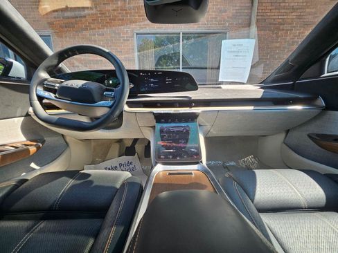 Used 2025 Lucid Air Grand Touring AWD/4WD image 45