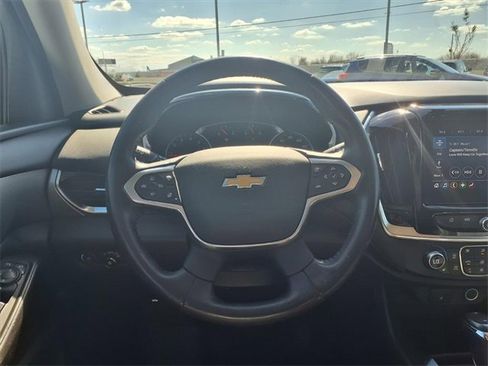 Used 2020 Chevrolet Traverse LT w/ Driver Confidence II Package image 12