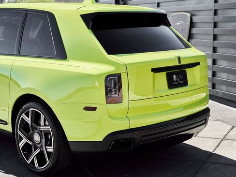 Used 2024 Rolls-Royce Cullinan image 12