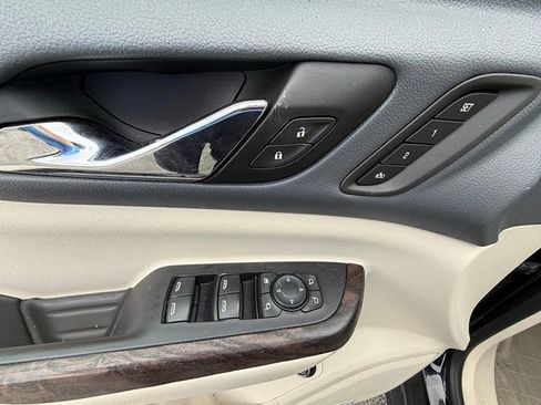 Used 2021 GMC Acadia Denali w/ Denali Ultimate Package image 28