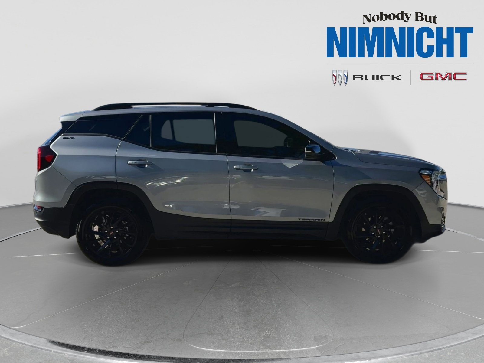 Used 2023 GMC Terrain SLT w/ Elevation Edition FWD image 9
