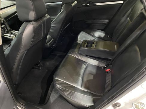Used 2016 Honda Civic Touring image 18