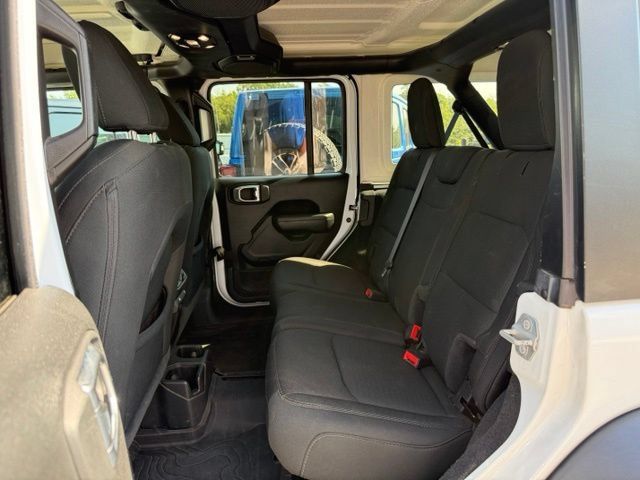 Used 2022 Jeep Wrangler Unlimited Sport AWD/4WD image 11