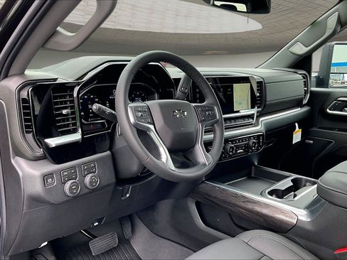 New 2026 Chevrolet Silverado 2500 LTZ AWD/4WD image 8