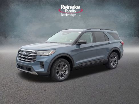 New 2026 Ford Explorer Active w/ Active Comfort Package AWD/4WD image 1