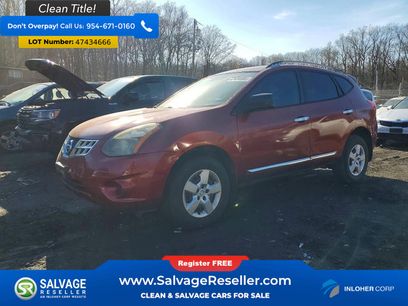 Used 2014 Nissan Rogue S w/ Convenience Package