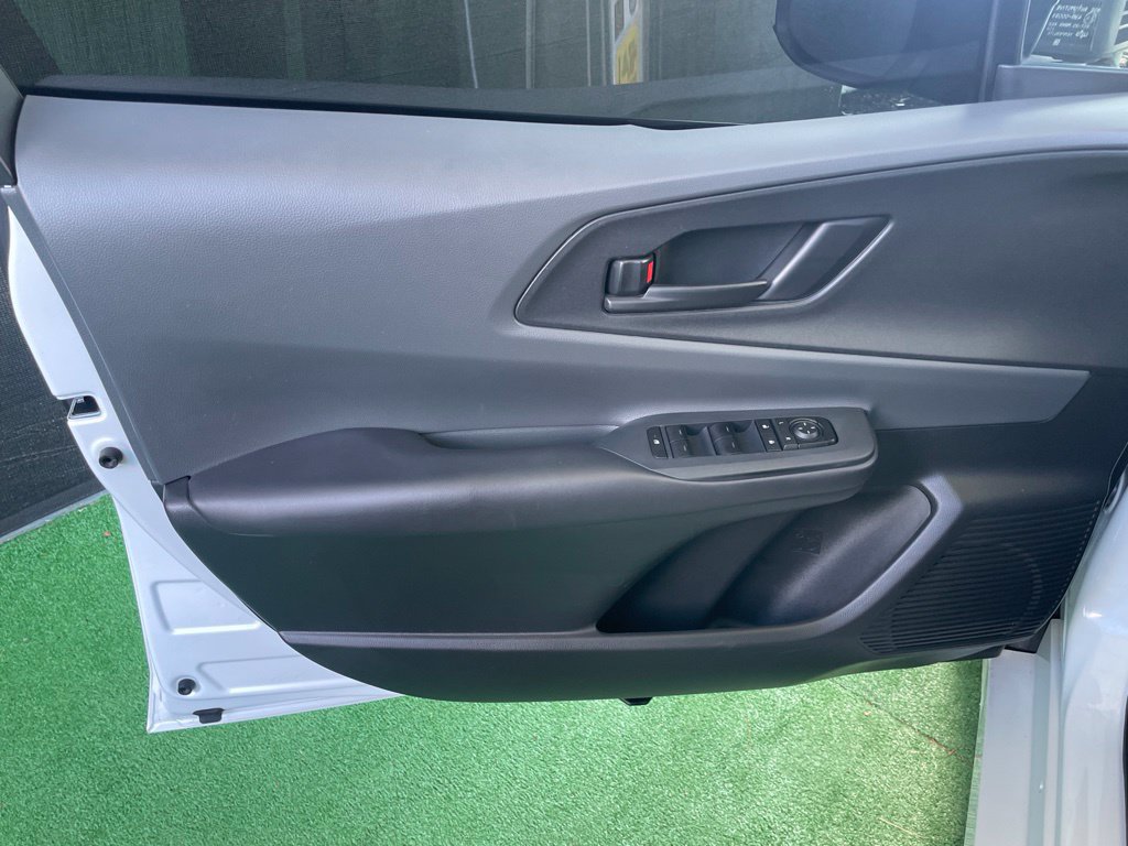 Used 2023 Toyota Prius LE FWD image 33