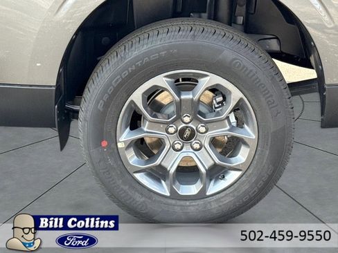 New 2025 Ford Maverick XLT w/ XLT Luxury Package image 4