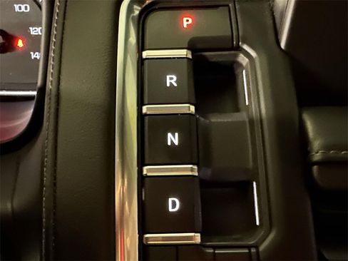 Used 2023 Chevrolet Tahoe LS image 28