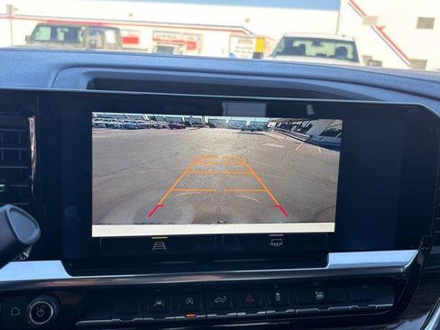 Used 2024 Chevrolet Silverado 1500 LT image 23